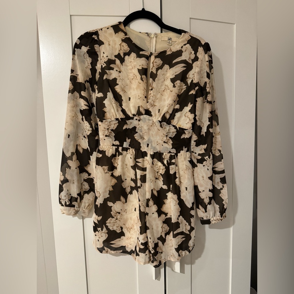 Floral romper long sleeve